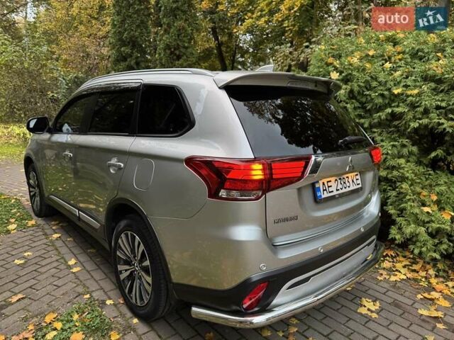 Сірий Міцубісі Аутлендер, об'ємом двигуна 2.36 л та пробігом 37 тис. км за 21000 $, фото 33 на Automoto.ua