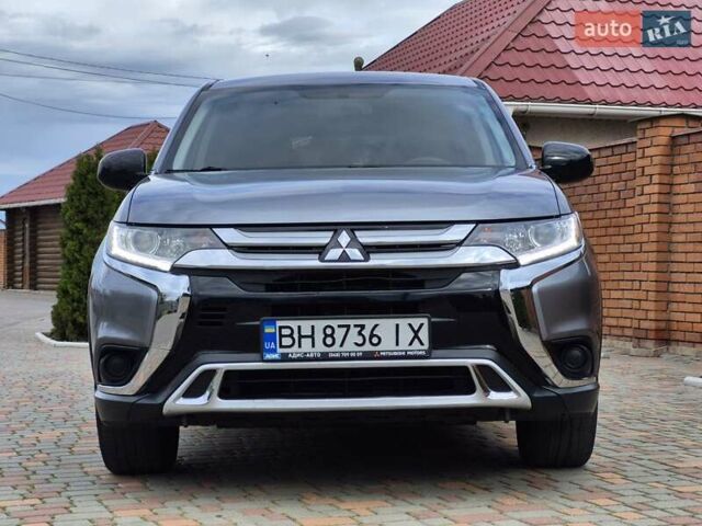 Сірий Міцубісі Аутлендер, об'ємом двигуна 2.4 л та пробігом 115 тис. км за 14700 $, фото 2 на Automoto.ua