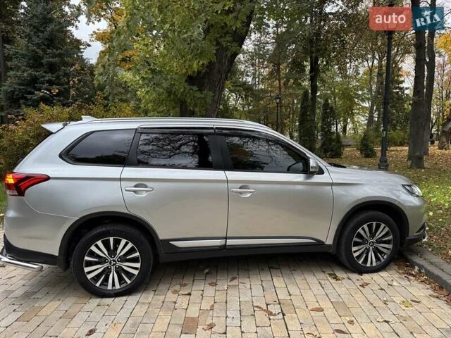 Сірий Міцубісі Аутлендер, об'ємом двигуна 2.36 л та пробігом 37 тис. км за 21000 $, фото 27 на Automoto.ua