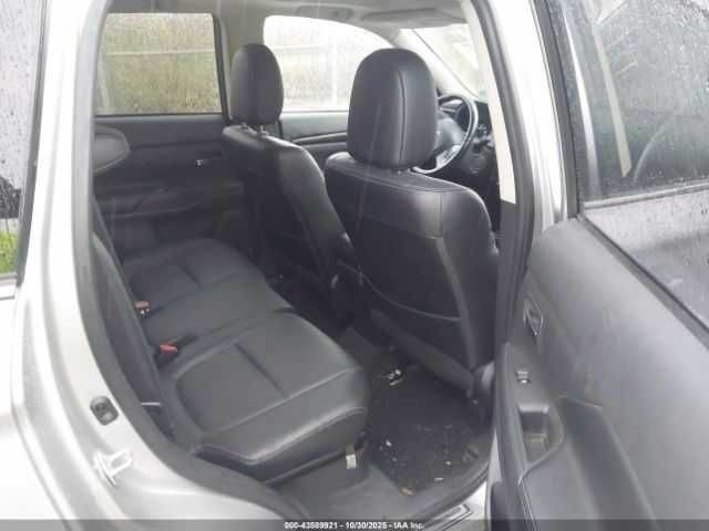 Сірий Міцубісі Аутлендер, об'ємом двигуна 2.4 л та пробігом 87 тис. км за 3000 $, фото 12 на Automoto.ua