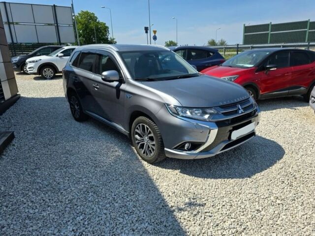 Серый Мицубиси Аутлендер, объемом двигателя 2.4 л и пробегом 89 тыс. км за 9900 $, фото 15 на Automoto.ua