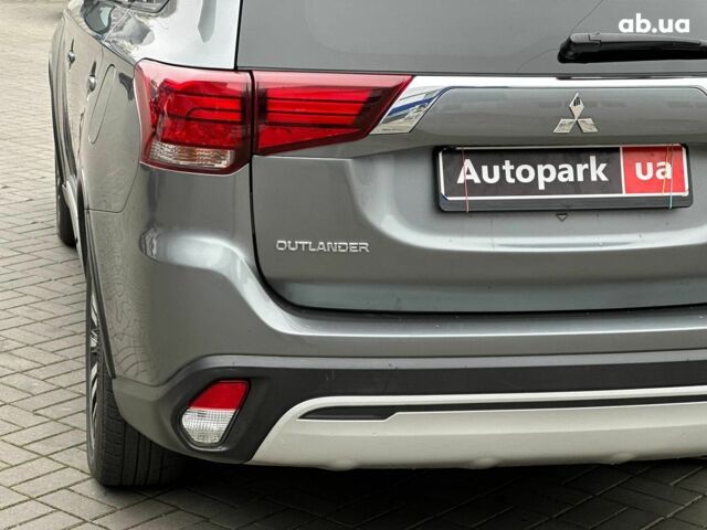 Серый Мицубиси Аутлендер, объемом двигателя 2.4 л и пробегом 131 тыс. км за 17440 $, фото 8 на Automoto.ua