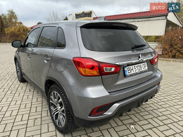Серый Мицубиси Аутлендер, объемом двигателя 2 л и пробегом 45 тыс. км за 14000 $, фото 12 на Automoto.ua