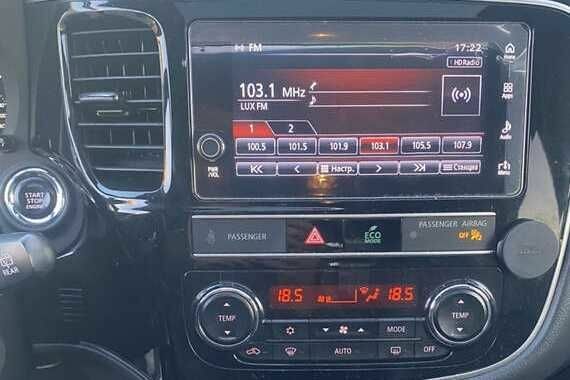 Серый Мицубиси Аутлендер, объемом двигателя 2.4 л и пробегом 93 тыс. км за 14600 $, фото 5 на Automoto.ua