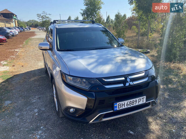 Серый Мицубиси Аутлендер, объемом двигателя 2.36 л и пробегом 135 тыс. км за 19200 $, фото 15 на Automoto.ua