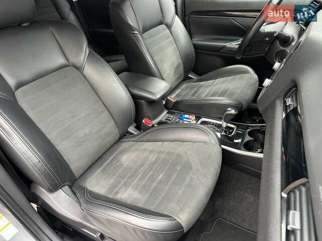 Сірий Міцубісі Аутлендер, об'ємом двигуна 2.4 л та пробігом 131 тис. км за 17440 $, фото 17 на Automoto.ua