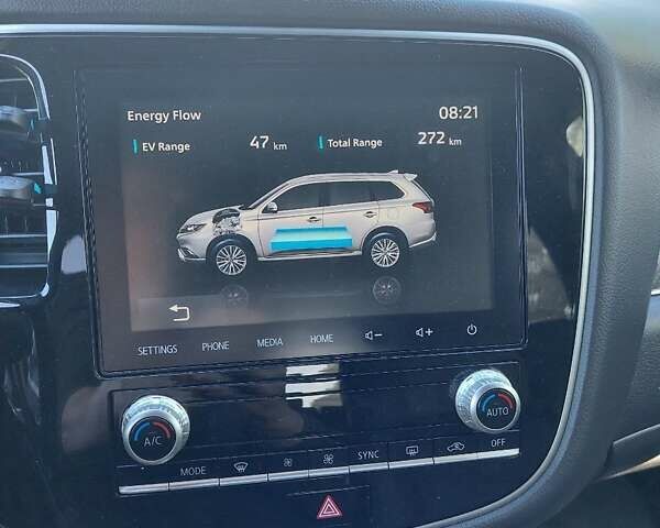 Мицубиси Аутлендер 2019 в Львове на Automoto.ua Серый Мицубиси Аутлендер, объемом двигателя 2 л и пробегом 74 тыс. км за 23300 $, фото 7 на Automoto.ua