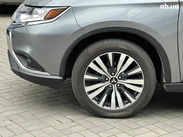 Серый Мицубиси Аутлендер, объемом двигателя 2.4 л и пробегом 131 тыс. км за 17440 $, фото 11 на Automoto.ua