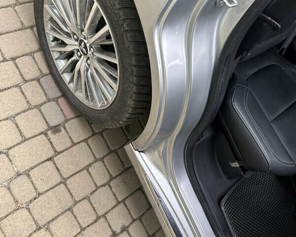 Серый Мицубиси Аутлендер, объемом двигателя 2 л и пробегом 80 тыс. км за 21800 $, фото 12 на Automoto.ua