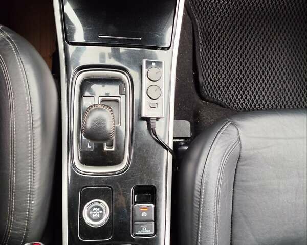 Серый Мицубиси Аутлендер, объемом двигателя 2.36 л и пробегом 101 тыс. км за 16400 $, фото 20 на Automoto.ua