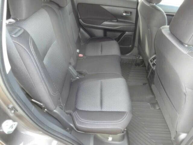 Серый Мицубиси Аутлендер, объемом двигателя 2.4 л и пробегом 38 тыс. км за 13200 $, фото 8 на Automoto.ua