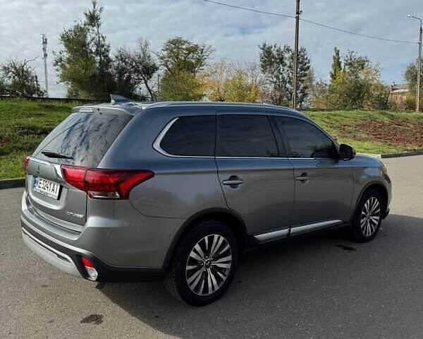Міцубісі Аутлендер 2019 у Кривому Розі на Automoto.ua Сірий Міцубісі Аутлендер, об'ємом двигуна 2.4 л та пробігом 80 тис. км за 19100 $, фото 17 на Automoto.ua