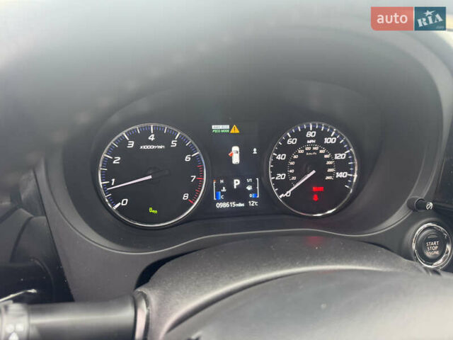 Сірий Міцубісі Аутлендер, об'ємом двигуна 2.36 л та пробігом 150 тис. км за 19000 $, фото 9 на Automoto.ua