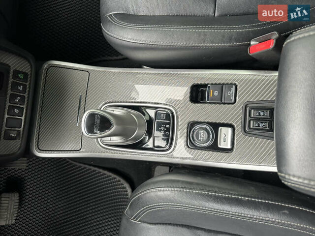 Серый Мицубиси Аутлендер, объемом двигателя 2 л и пробегом 80 тыс. км за 21800 $, фото 21 на Automoto.ua