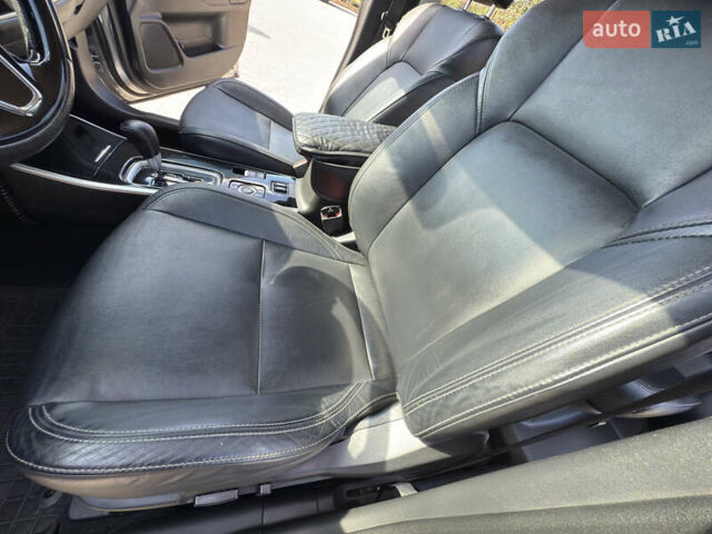 Серый Мицубиси Аутлендер, объемом двигателя 2.36 л и пробегом 123 тыс. км за 22000 $, фото 13 на Automoto.ua