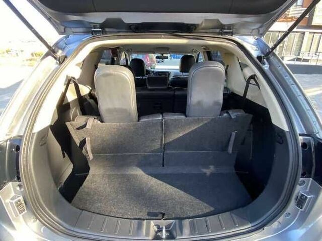 Сірий Міцубісі Аутлендер, об'ємом двигуна 2.4 л та пробігом 133 тис. км за 14000 $, фото 9 на Automoto.ua