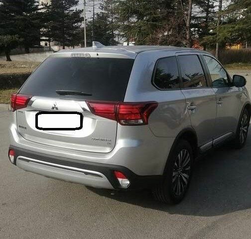 Серый Мицубиси Аутлендер, объемом двигателя 2.4 л и пробегом 91 тыс. км за 10599 $, фото 5 на Automoto.ua