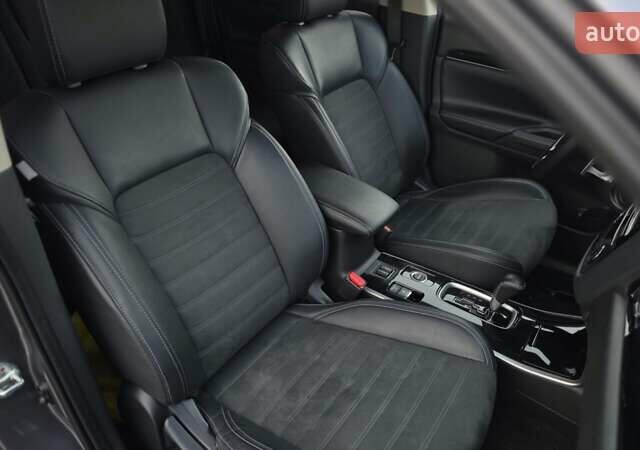 Мицубиси Аутлендер 2019 в Киеве на Automoto.ua Серый Мицубиси Аутлендер, объемом двигателя 2.4 л и пробегом 73 тыс. км за 20999 $, фото 28 на Automoto.ua