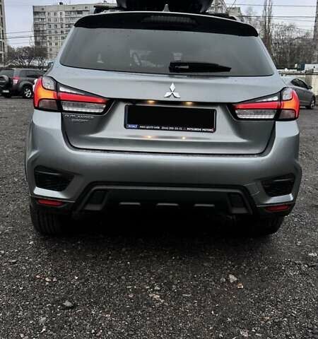 Серый Мицубиси Аутлендер, объемом двигателя 2 л и пробегом 70 тыс. км за 16899 $, фото 7 на Automoto.ua