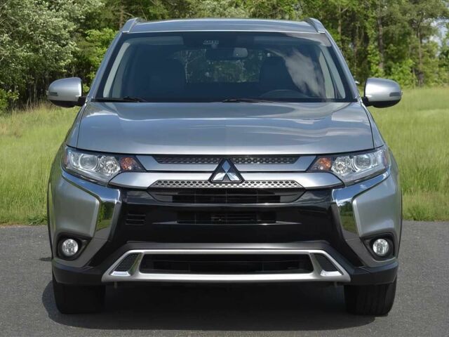 Серый Мицубиси Аутлендер, объемом двигателя 2.4 л и пробегом 35 тыс. км за 7600 $, фото 1 на Automoto.ua