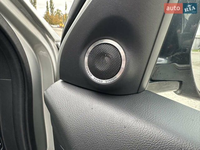 Сірий Міцубісі Аутлендер, об'ємом двигуна 2.36 л та пробігом 179 тис. км за 24950 $, фото 36 на Automoto.ua