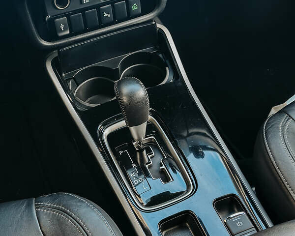 Серый Мицубиси Аутлендер, объемом двигателя 2.4 л и пробегом 95 тыс. км за 16500 $, фото 11 на Automoto.ua