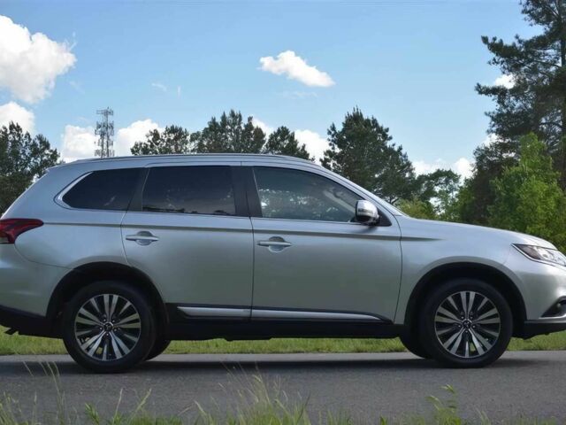 Серый Мицубиси Аутлендер, объемом двигателя 2.4 л и пробегом 35 тыс. км за 7600 $, фото 7 на Automoto.ua