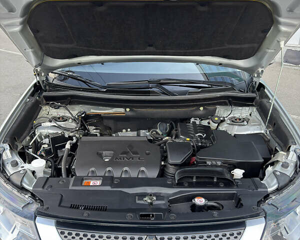 Міцубісі Аутлендер 2020 у Дніпро (Дніпропетровську) на Automoto.ua Сірий Міцубісі Аутлендер, об'ємом двигуна 2.36 л та пробігом 29 тис. км за 25500 $, фото 45 на Automoto.ua