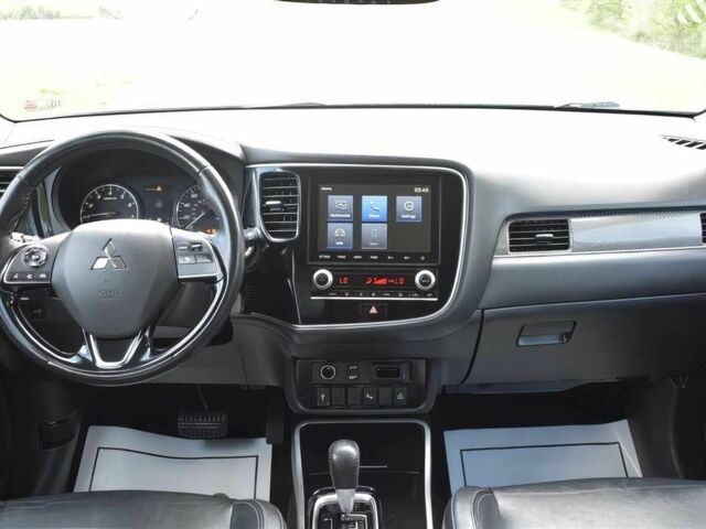 Серый Мицубиси Аутлендер, объемом двигателя 2.4 л и пробегом 35 тыс. км за 7600 $, фото 9 на Automoto.ua