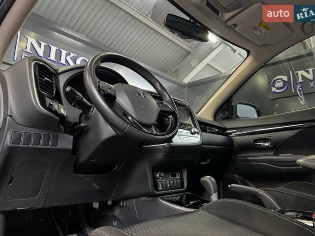 Серый Мицубиси Аутлендер, объемом двигателя 2 л и пробегом 91 тыс. км за 19000 $, фото 34 на Automoto.ua