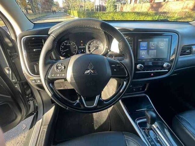 Сірий Міцубісі Аутлендер, об'ємом двигуна 2.4 л та пробігом 120 тис. км за 21200 $, фото 9 на Automoto.ua