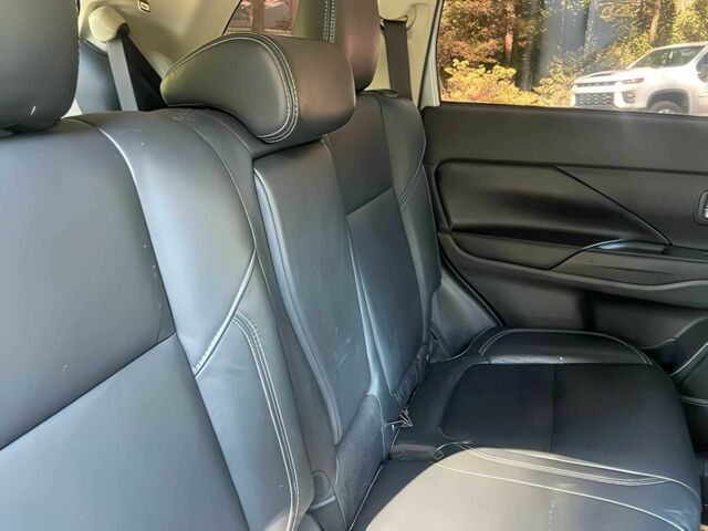 Серый Мицубиси Аутлендер, объемом двигателя 2.4 л и пробегом 35 тыс. км за 5100 $, фото 13 на Automoto.ua