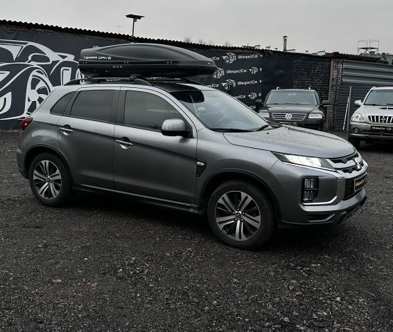 Серый Мицубиси Аутлендер, объемом двигателя 2 л и пробегом 70 тыс. км за 16799 $, фото 7 на Automoto.ua