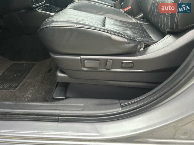 Сірий Міцубісі Аутлендер, об'ємом двигуна 0 л та пробігом 157 тис. км за 25900 $, фото 31 на Automoto.ua