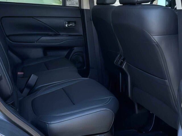 Сірий Міцубісі Аутлендер, об'ємом двигуна 3 л та пробігом 37 тис. км за 6100 $, фото 10 на Automoto.ua