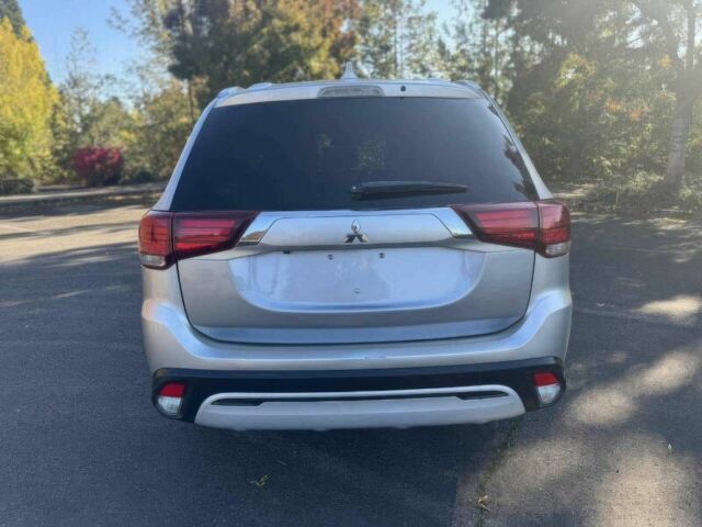 Сірий Міцубісі Аутлендер, об'ємом двигуна 2.4 л та пробігом 33 тис. км за 3000 $, фото 5 на Automoto.ua