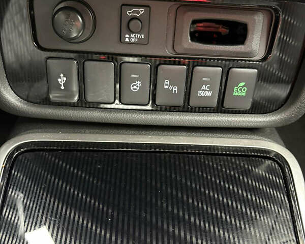 Серый Мицубиси Аутлендер, объемом двигателя 2.36 л и пробегом 179 тыс. км за 24900 $, фото 16 на Automoto.ua