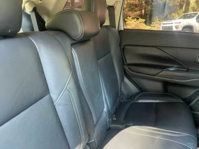 Сірий Міцубісі Аутлендер, об'ємом двигуна 2.4 л та пробігом 48 тис. км за 14200 $, фото 11 на Automoto.ua