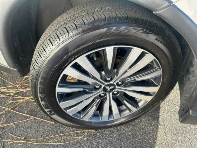 Сірий Міцубісі Аутлендер, об'ємом двигуна 2.4 л та пробігом 39 тис. км за 8000 $, фото 11 на Automoto.ua