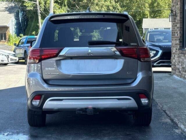 Сірий Міцубісі Аутлендер, об'ємом двигуна 3 л та пробігом 37 тис. км за 6100 $, фото 5 на Automoto.ua