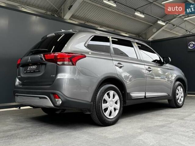 Серый Мицубиси Аутлендер, объемом двигателя 2 л и пробегом 91 тыс. км за 19000 $, фото 21 на Automoto.ua