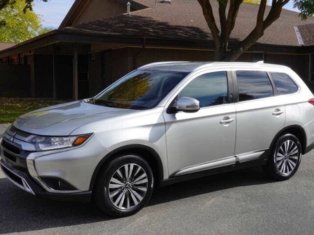 Сірий Міцубісі Аутлендер, об'ємом двигуна 2.4 л та пробігом 49 тис. км за 12100 $, фото 2 на Automoto.ua