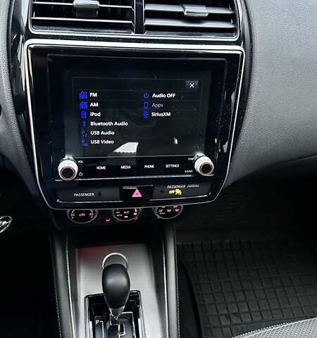 Серый Мицубиси Аутлендер, объемом двигателя 2 л и пробегом 70 тыс. км за 16899 $, фото 9 на Automoto.ua