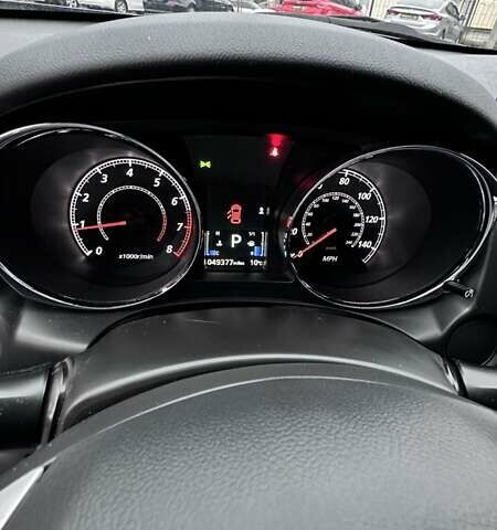 Серый Мицубиси Аутлендер, объемом двигателя 2 л и пробегом 70 тыс. км за 16899 $, фото 20 на Automoto.ua