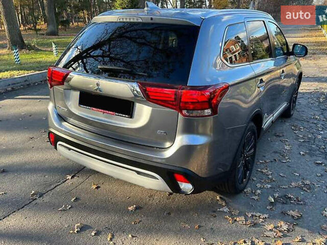 Серый Мицубиси Аутлендер, объемом двигателя 2.4 л и пробегом 120 тыс. км за 23200 $, фото 19 на Automoto.ua