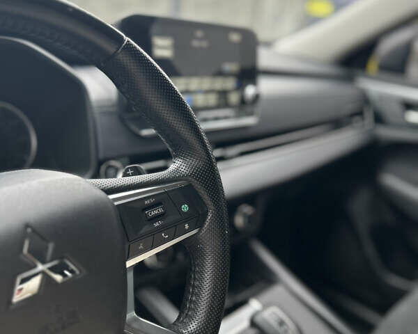 Сірий Міцубісі Аутлендер, об'ємом двигуна 2.49 л та пробігом 50 тис. км за 26500 $, фото 11 на Automoto.ua