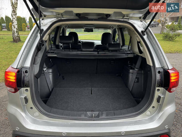 Серый Мицубиси Аутлендер, объемом двигателя 2.36 л и пробегом 142 тыс. км за 21500 $, фото 19 на Automoto.ua