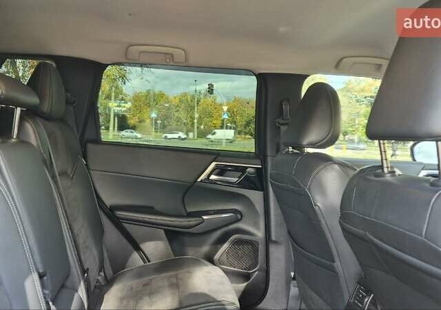 Сірий Міцубісі Аутлендер, об'ємом двигуна 2.49 л та пробігом 128 тис. км за 22700 $, фото 25 на Automoto.ua