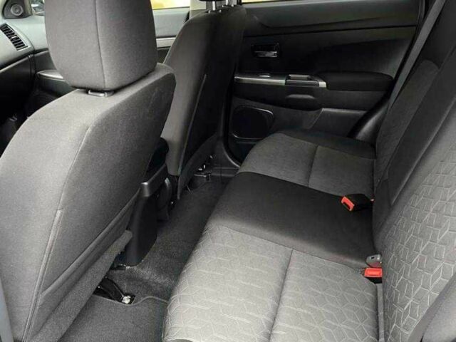 Серый Мицубиси Аутлендер, объемом двигателя 2 л и пробегом 49 тыс. км за 12600 $, фото 14 на Automoto.ua