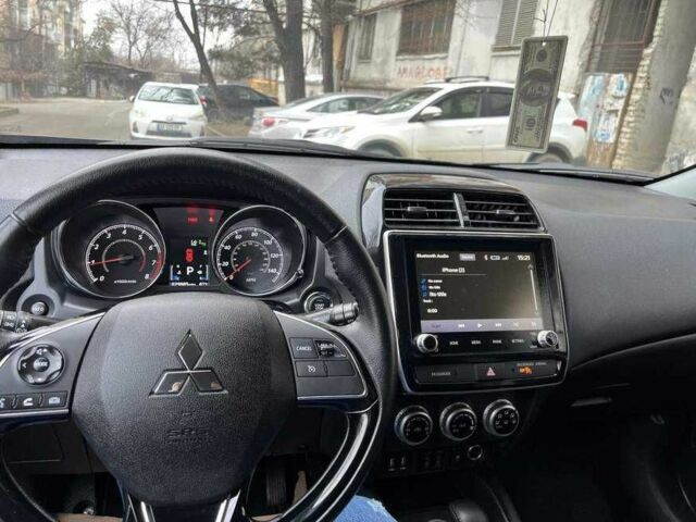 Серый Мицубиси Аутлендер, объемом двигателя 2 л и пробегом 49 тыс. км за 12600 $, фото 9 на Automoto.ua